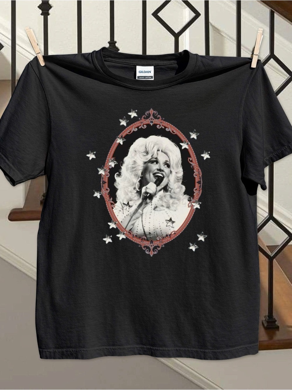 Dolly Parton Retro Portrait Graphic Tee, Rip to The Queen Of Country Music